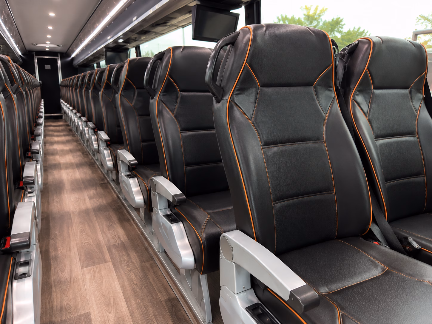 how the type of bus changes the price in hawthorne california