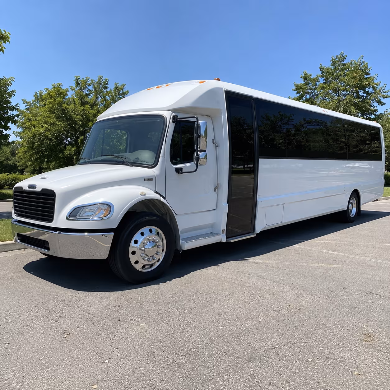 minibuses for palos verdes and malibu hillside venues
